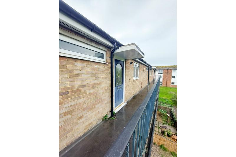 Clements Road, Ramsgate CT12 1 bed flat £150,000