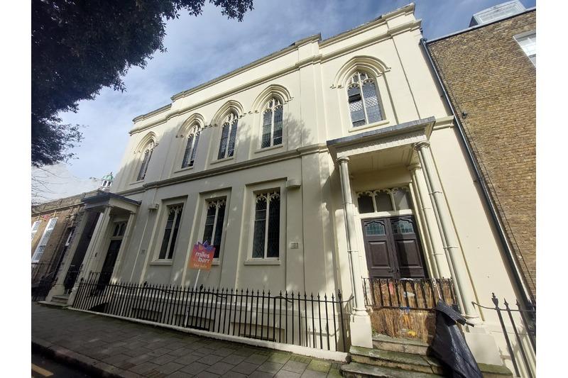 Hawley Square, Margate CT9 2 bed apartment for sale £175,000
