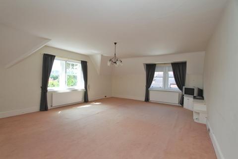 2 bedroom apartment for sale - Bolsover Road, Eastbourne BN20
