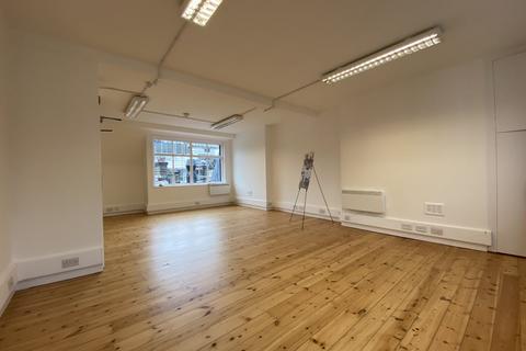 Office to rent, Office (E Class) – 51-53 Margaret Street, Fitzrovia, London, W1W 8SQ