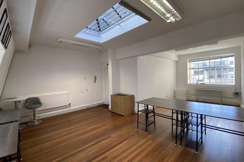 Office to rent, Office (E Class) – 65 Margaret Street, Fitzrovia, London, W1W 8SP