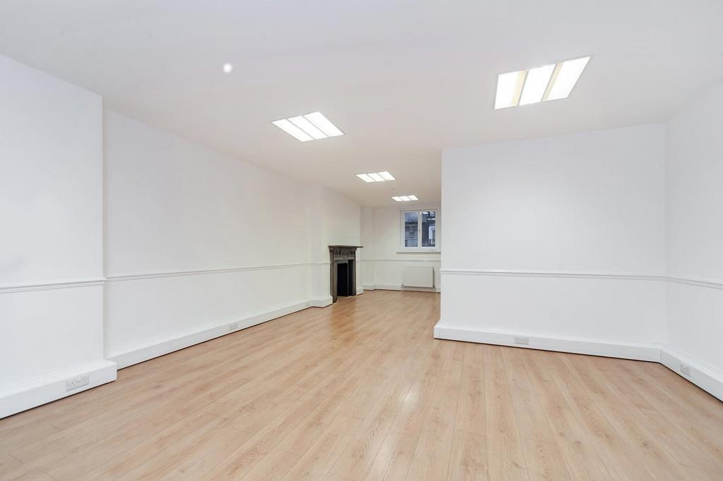 Interior Photo 6.jpg