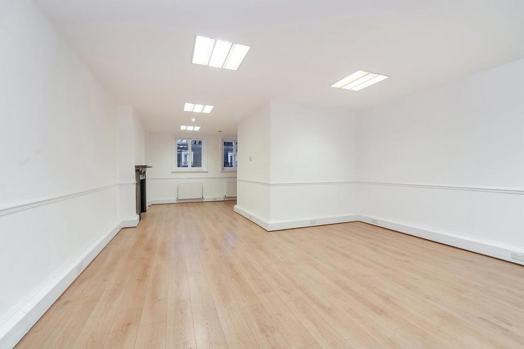 Interior Photo 7.jpg