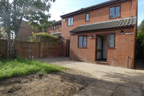 1 bedroom terraced house to rent, Hatton Park Road, Wellingborough, NN8