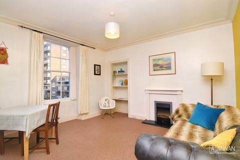 9/4 Adelphi Place, Edinburgh, EH15 1BG