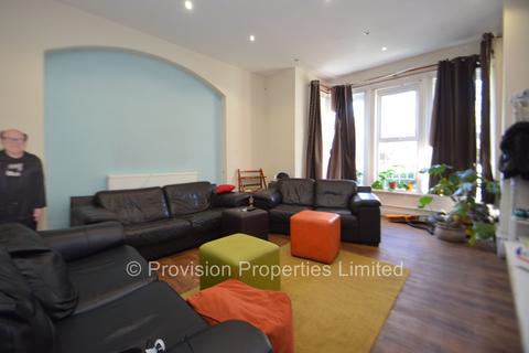 12 bedroom end of terrace house to rent, Grosvenor Road, Hyde Park LS6