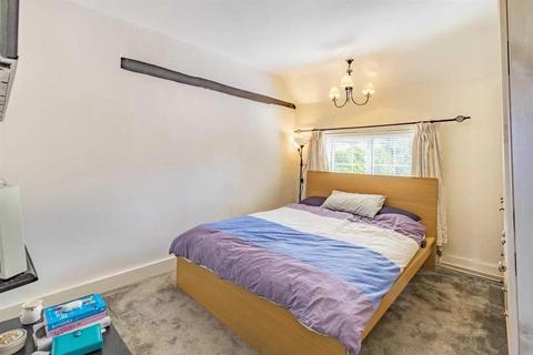 3 bedroom cottage for sale, Chenies Village, Rickmansworth, Herefordshire, WD3