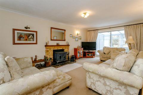 4 bedroom detached house for sale, Lodge Road, Little Houghton, Northampton NN7 1AE