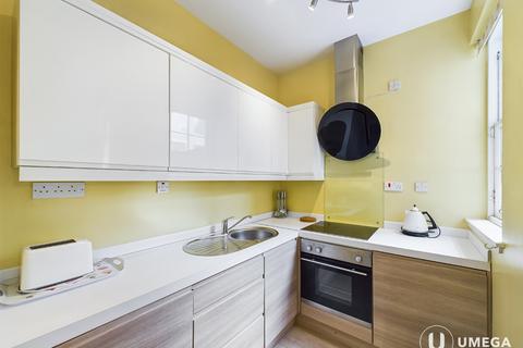 2 bedroom flat to rent - 70 West Port, Grassmarket, Edinburgh, EH1