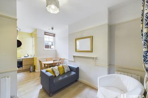 2 bedroom flat to rent - 70 West Port, Grassmarket, Edinburgh, EH1