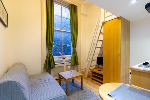 Studio to rent, Fairholme Road, West Kensington, London, W14