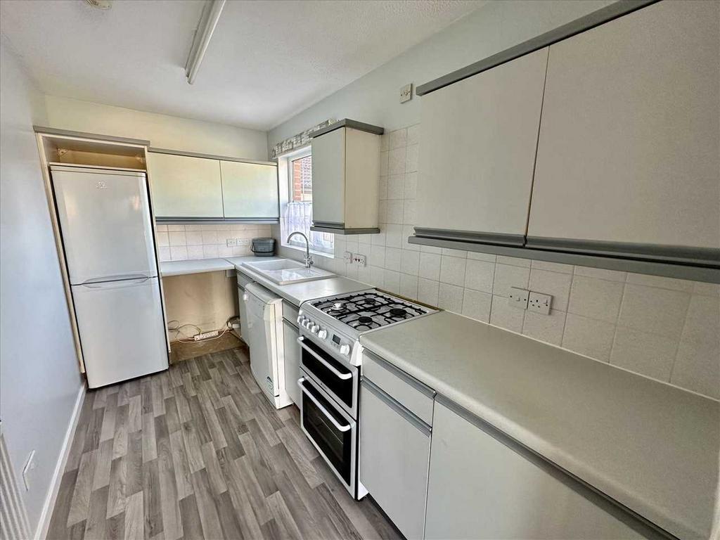 Olney MK46 2 bed bungalow for sale £350,000