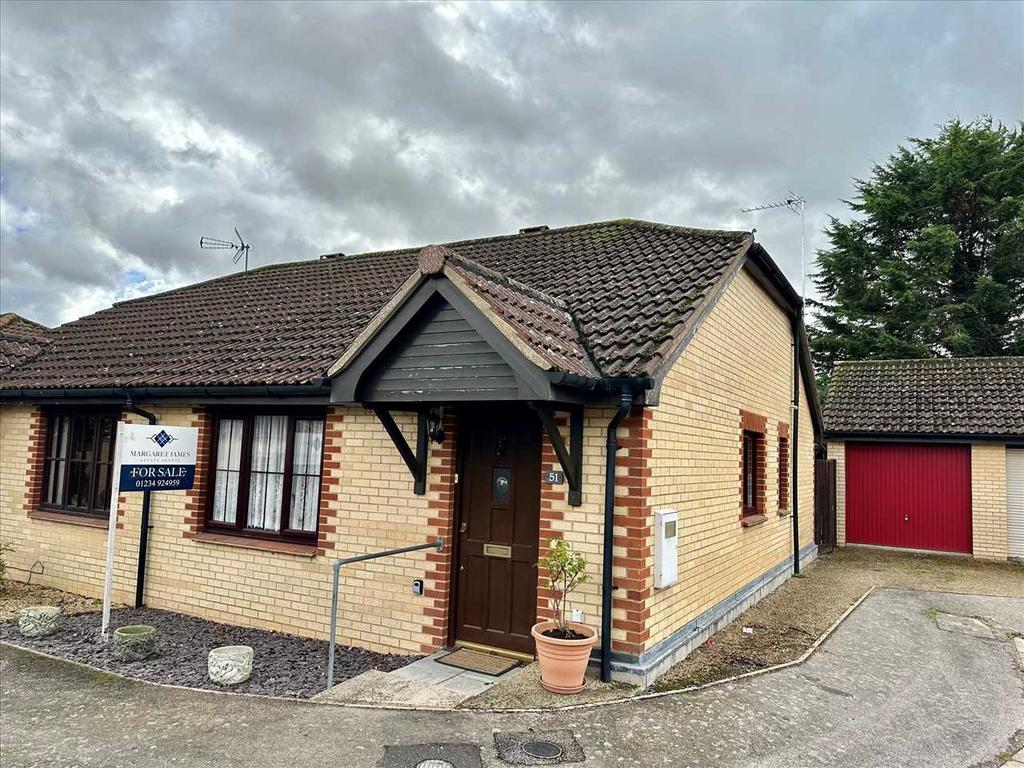 Olney MK46 2 bed bungalow for sale £350,000