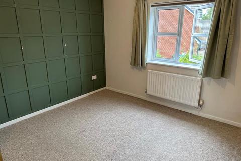 2 bedroom end of terrace house to rent, Hamilton Close,  Bicester,  OX26