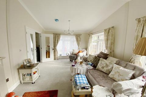 2 bedroom park home for sale, New Forest Glades, Matchams Lane Hurn, Christchurch, Dorset BH23 6BZ