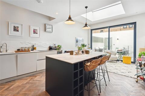 131b Stephendale Road, London, SW6 2PS