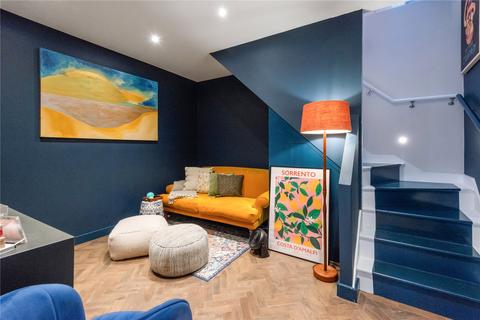 131b Stephendale Road, London, SW6 2PS