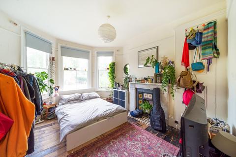 1 Wickham Gardens, London, SE4 1LY