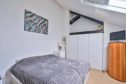 2 bedroom flat for sale, The Highway, Limehouse, London, E1W