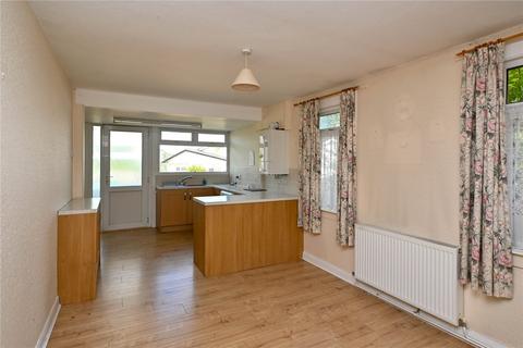 2 bedroom bungalow for sale - Central Avenue, Northfield, Birmingham, B31