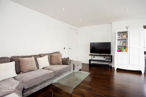 1 bedroom apartment for sale, New Providence Wharf, Fairmont Avenue, London, E14