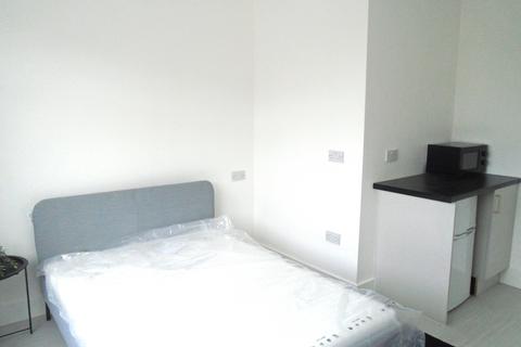 House share to rent, Hounslow TW3