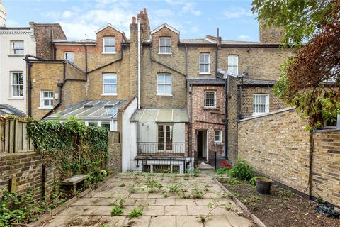 15 Aspley Road, London, SW18 2DB