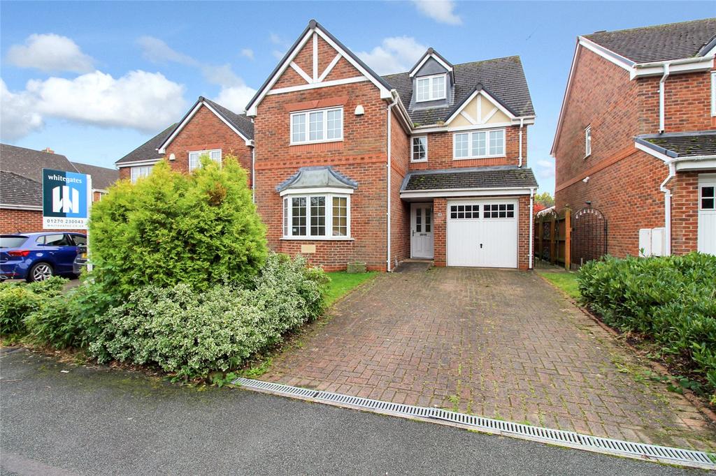 Kemble Close, Wistaston, Crewe, Cheshire, CW2 4 bed detached house for