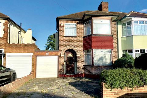 29 Albany Road, Hornchurch, RM12 4AE
