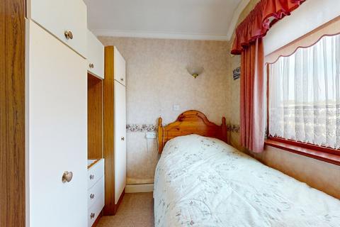 29 Albany Road, Hornchurch, RM12 4AE
