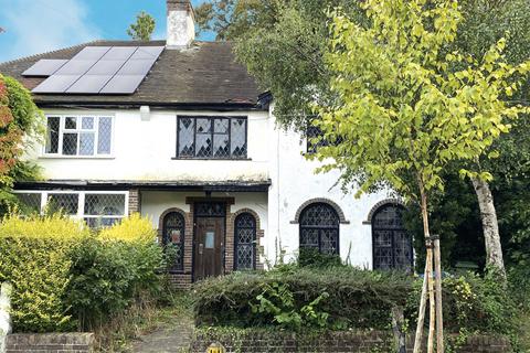 11 Rutland Gardens, Croydon, CR0 5ST