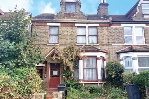 70 Bensham Manor Road, Thornton Heath, CR7 7AB