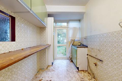 18 Barton Avenue, Romford, RM7 0ND