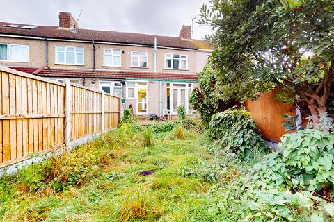 18 Barton Avenue, Romford, RM7 0ND