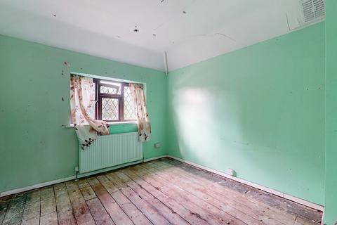 329 Hook Road, Epsom, KT19 8QU