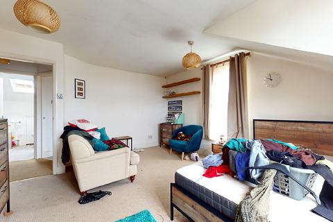Flat 6, 1 Cameron Road, Croydon, CR0 2SR