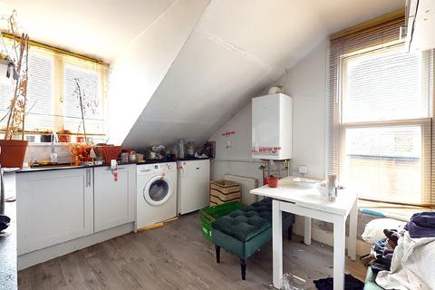 Flat 6, 1 Cameron Road, Croydon, CR0 2SR