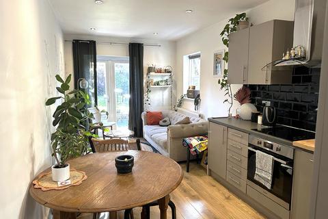 Flat 1, 78 Upper Tollington Park, London, N4 4NB
