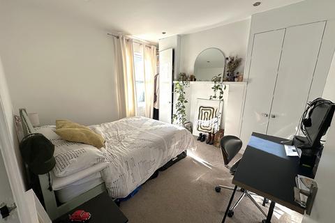 Flat 1, 78 Upper Tollington Park, London, N4 4NB