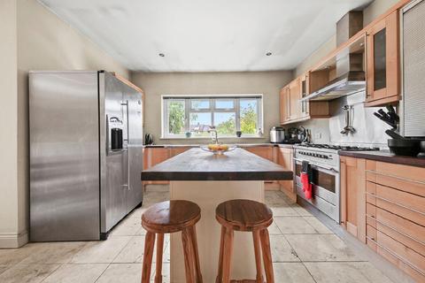 49 Temple Avenue, London, N20 9EL