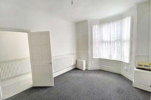 86 Ash Grove, Wavertree, Liverpool, L15 1ET