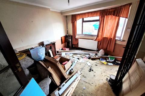 79 Standon Road, Sheffield, S9 1PE