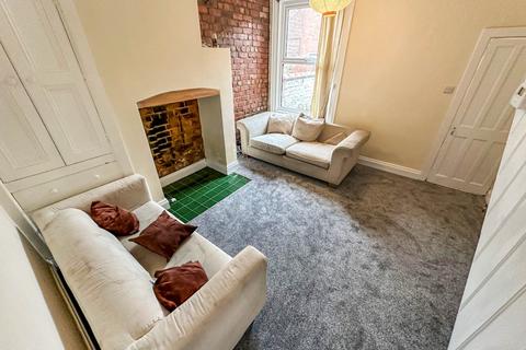 2 bedroom terraced house to rent, Horton Road, Rusholme, Manchester, M14