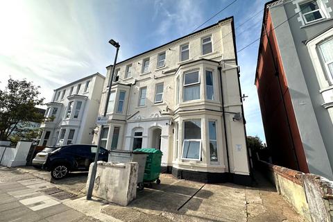 1 bedroom flat to rent, St Andrews Road, Southsea Unfurinshed