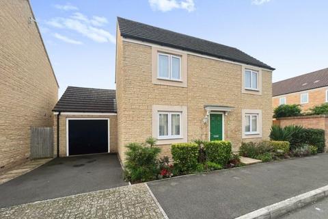 3 bedroom detached house for sale, Sanders Close, Swindon, SN2 7AE