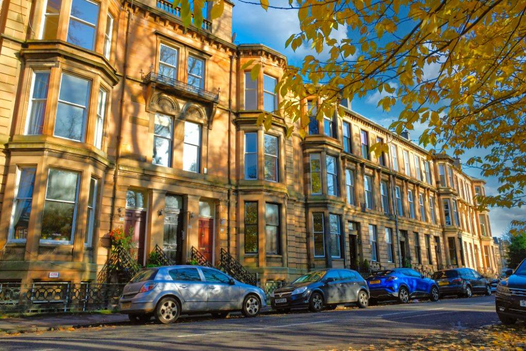 Queens Drive, Flat B/2, Queens Park, Glasgow, G42 8QN 2 bed flat for
