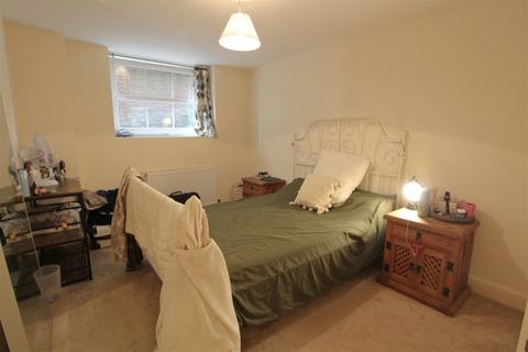 1 bedroom flat to rent, Sheffield Mews, Boltro Road, Haywards Heath, RH16