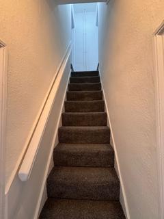 2 bedroom terraced house to rent, Rawmarsh Hill, Parkgate, Rotherham S62 6DW