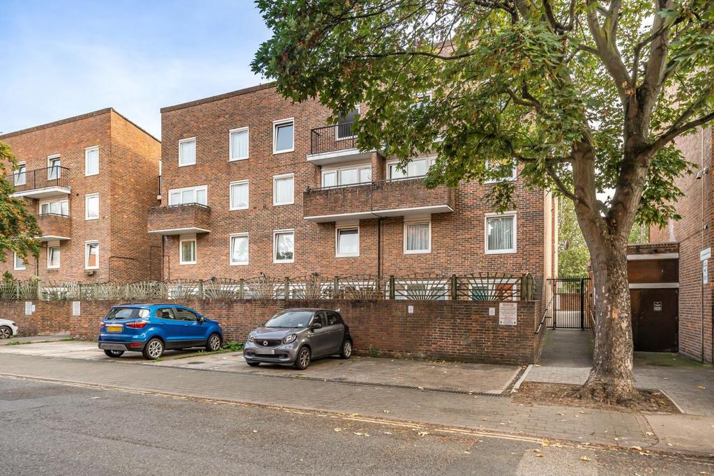 Cowdenbeath Path, Islington 2 bed flat for sale £500,000