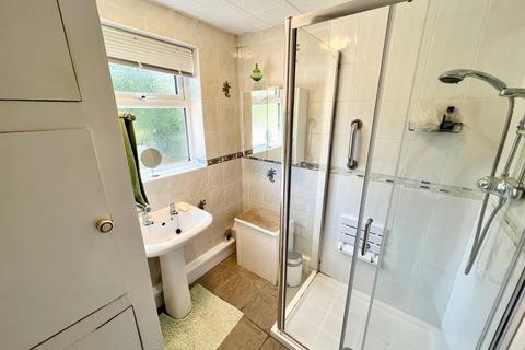 68 Barrington Road, Solihull, B92 8DR